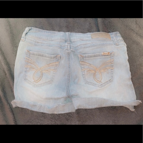 seven7 jean shorts - Picture 2 of 3